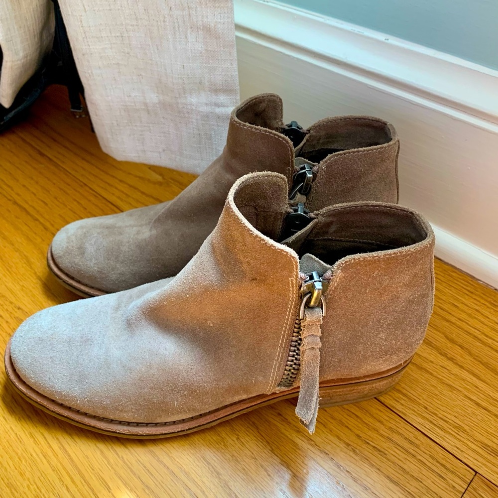 Dolce Vita Booties